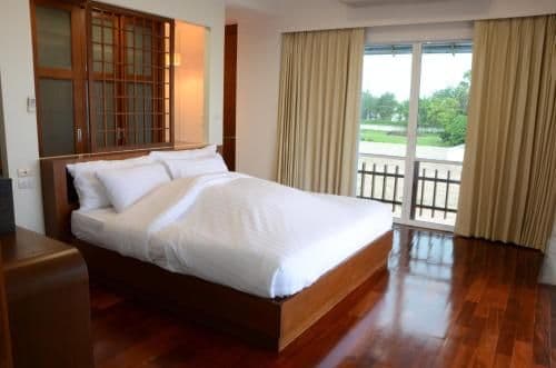 Four-Bedroom Villa with Beach Front