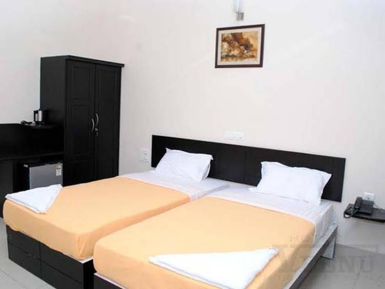 Hotel Veenu International1