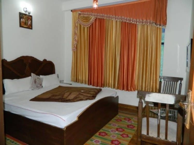Hotel Baragarh Regency1