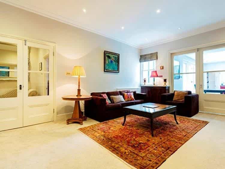 Veeve - Four Bedroom Apartment - Kensington Veeve - Four Bedroom Apartment - Kensington