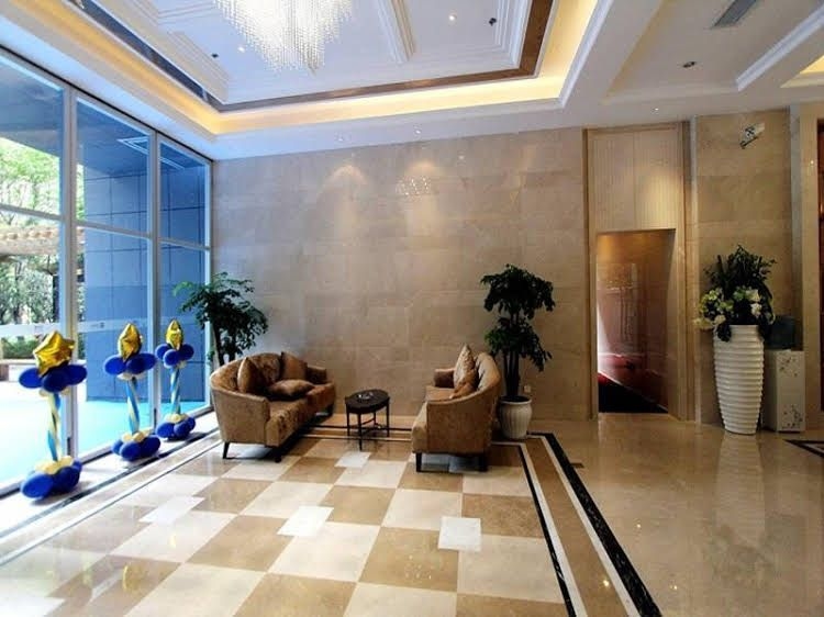 Chongqing Royal Serviced Apartment1