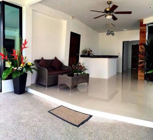 Deluxe Apartment