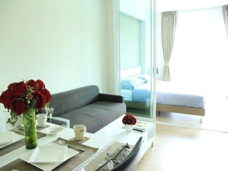 Urbanie Condominium0