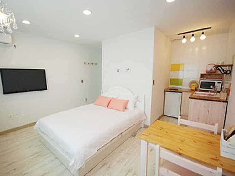 Empathy 3081 Pension Empathy 3081 Pension