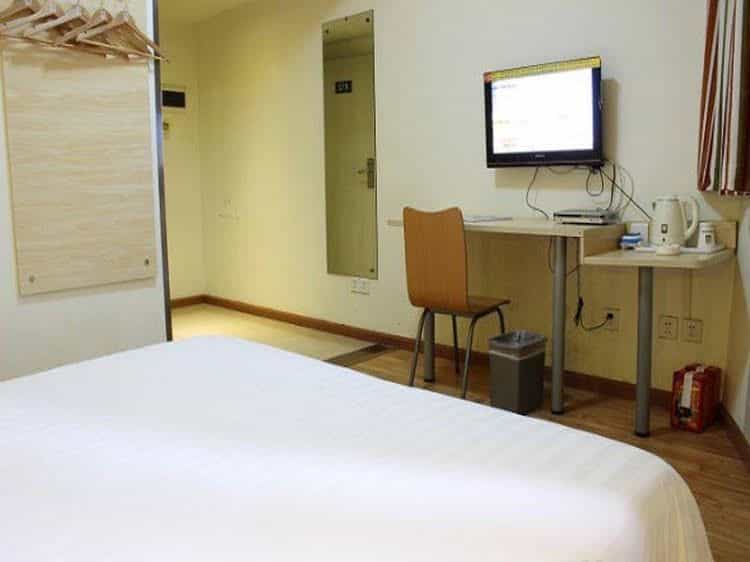 7 Days Inn Chengdu Huayang Metro Station Binfen Plaza 7 Days Inn Chengdu Huayang Metro Station Binfen Plaza