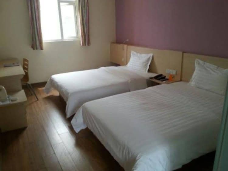 7 Days Inn Fuzhou Wuyi Square Fuxin Road Branch 7 Days Inn Fuzhou Wuyi Square Fuxin Road Branch