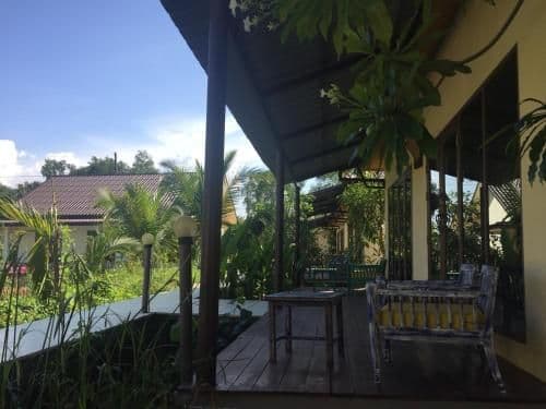 Bungalow with Garden View