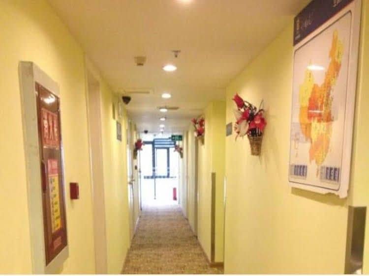 7 Days Inn - Chengdu Centre of Chunxi Pedestrian Street Branch 7 Days Inn - Chengdu Centre of Chunxi Pedestrian Street Branch
