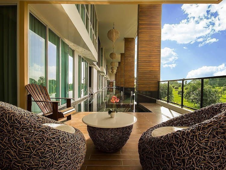 ฮามิลตัน แกรนด์ เรสิเด้นซ์ (Hamilton Grand Residence)1