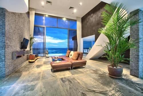 Villa - Beach Front