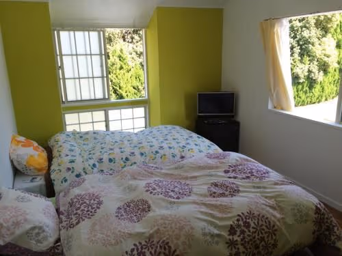 Female Standard Room with Shared Bathroom