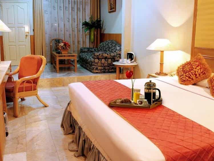 Johns Pardede International Hotel Johns Pardede International Hotel