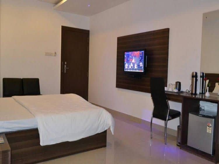 Buddha Residency UNA Xpress Hotel Buddha Residency UNA Xpress Hotel