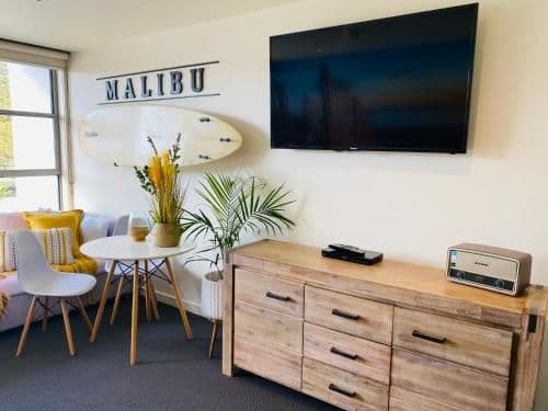 Studio - Malibu Surf