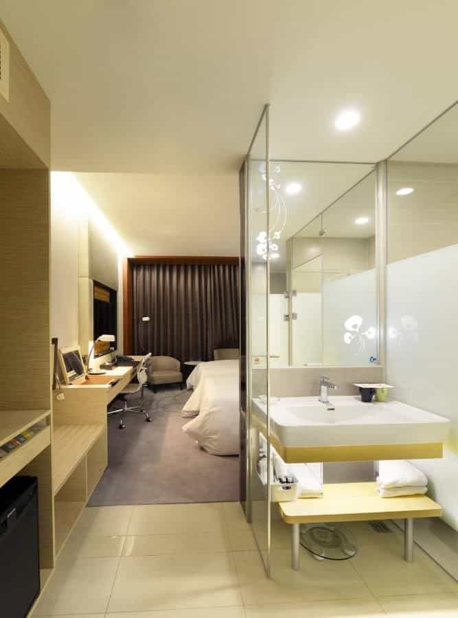 โรงแรมกลอรี ไฟน์ โรงแรมกลอรี ไฟน์