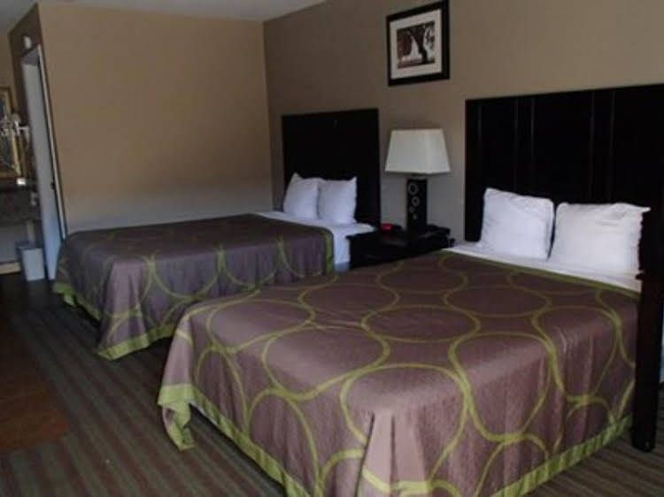 Suburban Extended Stay Hotel North Charleston1