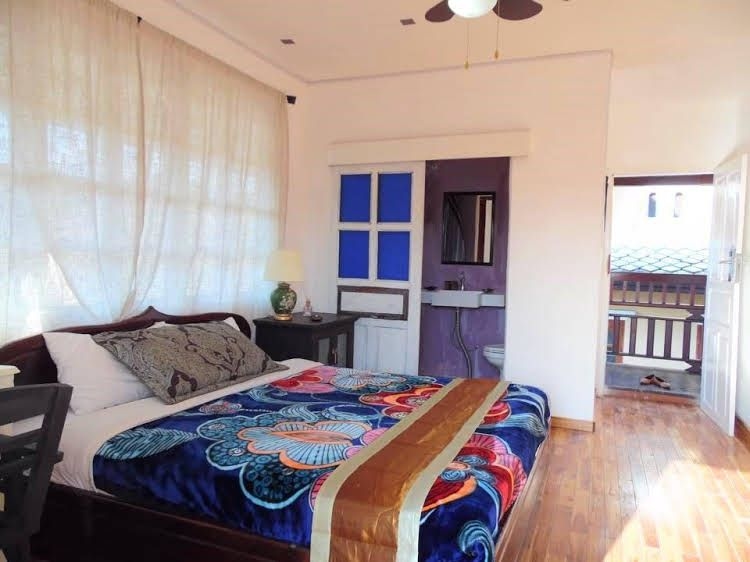 Frangipani Inn3