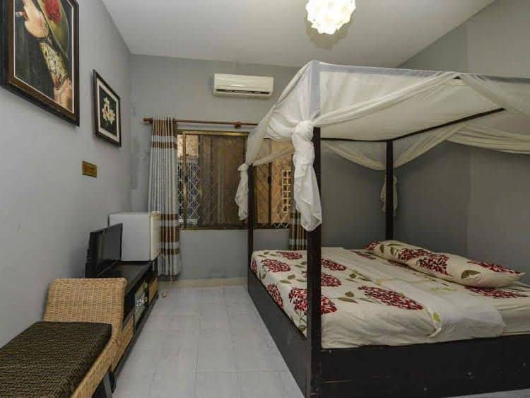 Dolphin Hostel Dolphin Hostel