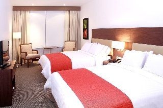Hotel Holiday Inn Express Parque 932
