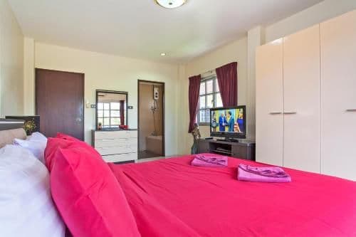 Five-Bedroom Villa