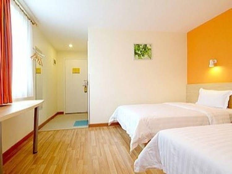 7 Days Inn Chongqing Longhu Branch2