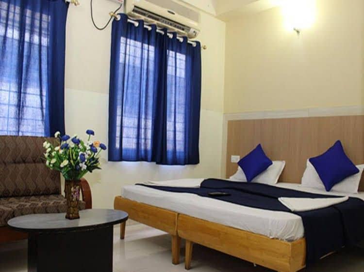 Hotel Brundham Comforts Hotel Brundham Comforts