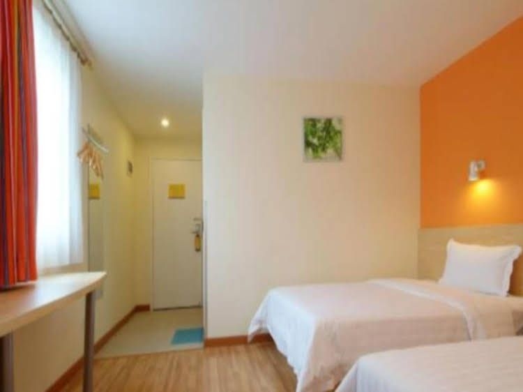 7 Days Inn Yichang Wanda Plaza Branch1