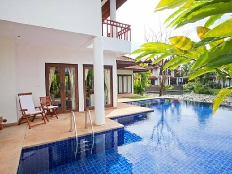 Villa Surin Beach4