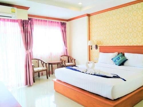 Deluxe King Room