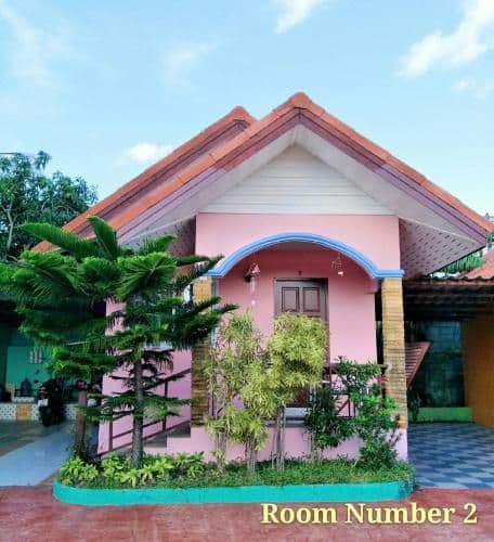 Bungalow with Garden View