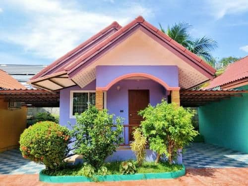 Bungalow with Garden View