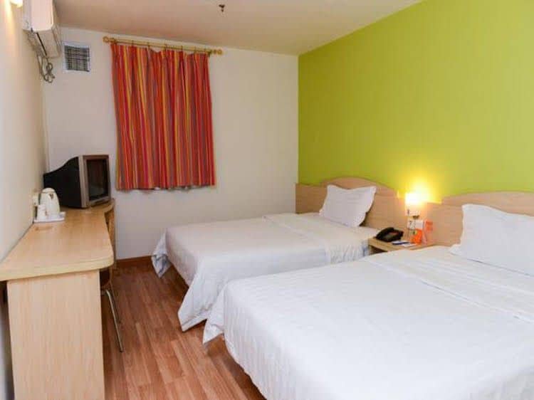 7 Days Inn Shanghai Dabaishu Branch 7 Days Inn Shanghai Dabaishu Branch