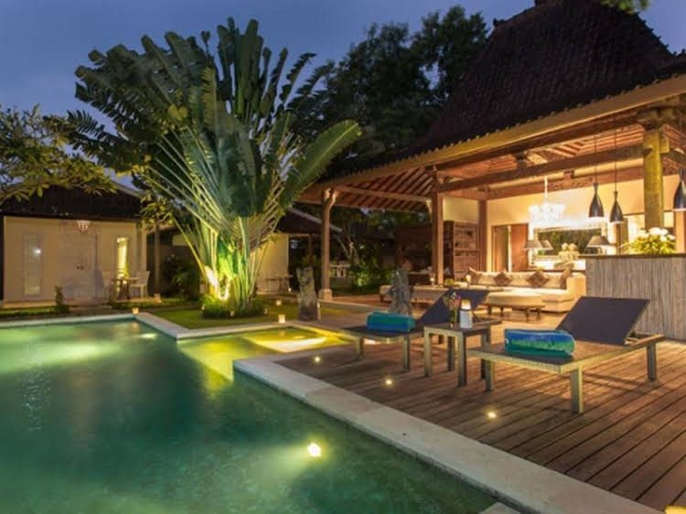 เดอะ เรเดียน วิลลา (The Radian Villa)0