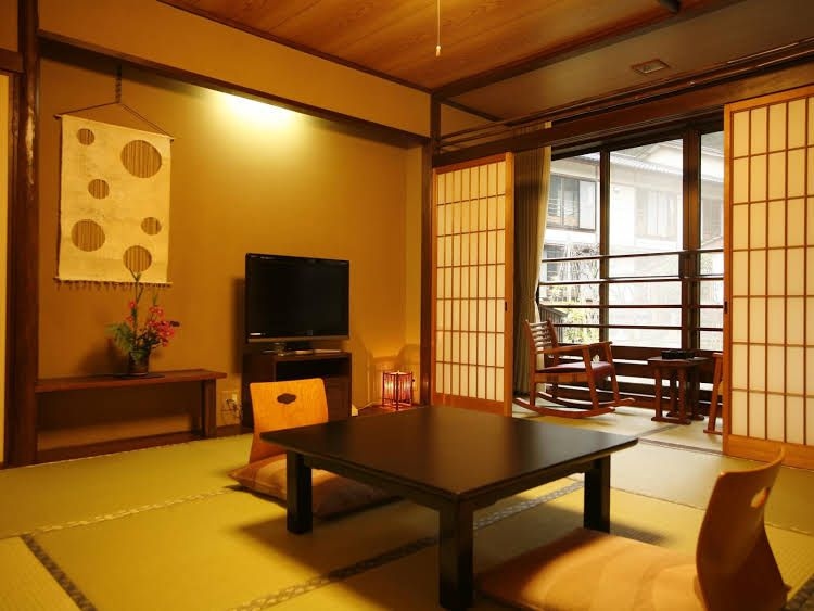 Yuraku Kinosaki Spa and Gardens Ryokan3