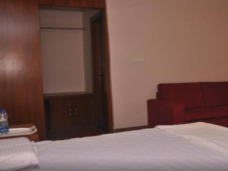 Hotel B and B2