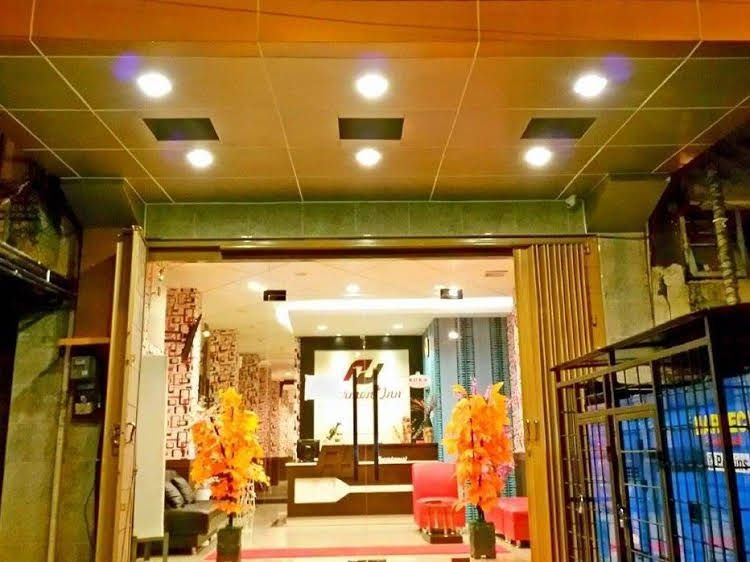 Harmoni Inn Hotel Makassar4