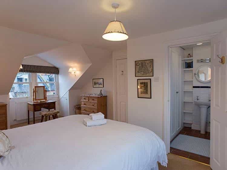 Veeve House Ashlone Road Putney Veeve House Ashlone Road Putney