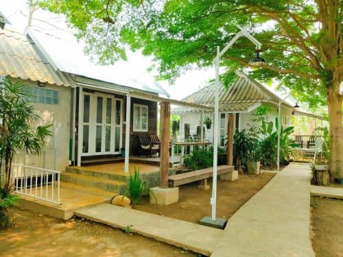 Cottage with Garden View
