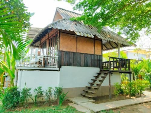 Cottage with Garden View