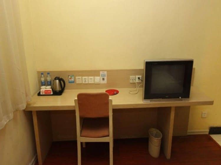 Hanting Express Hotel Wuhan Jianghan Road Pedestrian Mall Branch Hanting Express Hotel Wuhan Jianghan Road Pedestrian Mall Branch