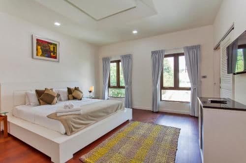 Five-Bedroom Villa