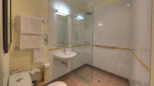King or Twin Room - Disability Access
