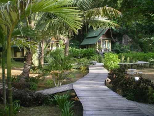 หาดทรายขาวรีสอร์ต หาดทรายขาวรีสอร์ต
