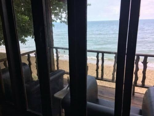 Superior Beach View Family Room