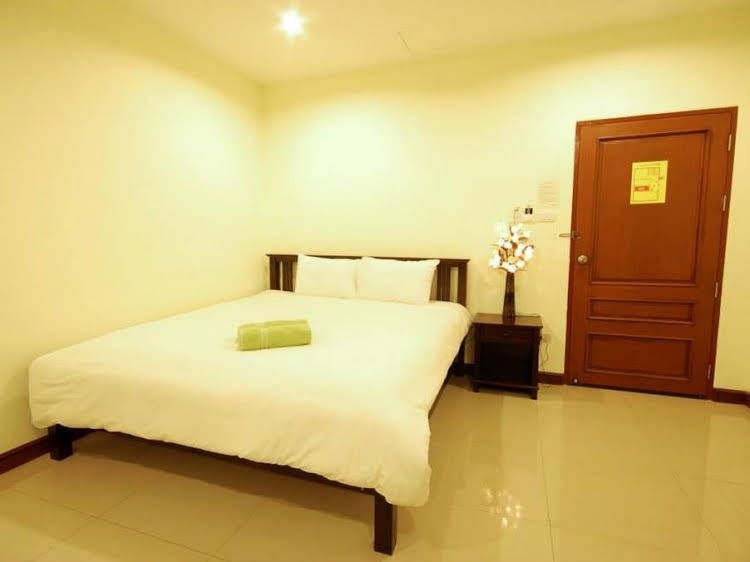 Country Place Hua Hin Hotel2