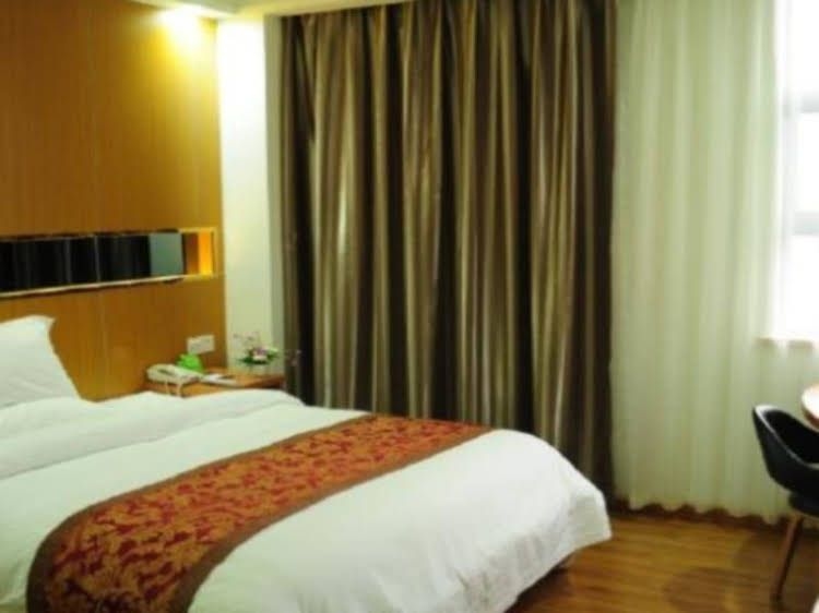 Green Tree Inn Vatica Hunan Yueyang Pedsetrian Street Beifudao Hotel2