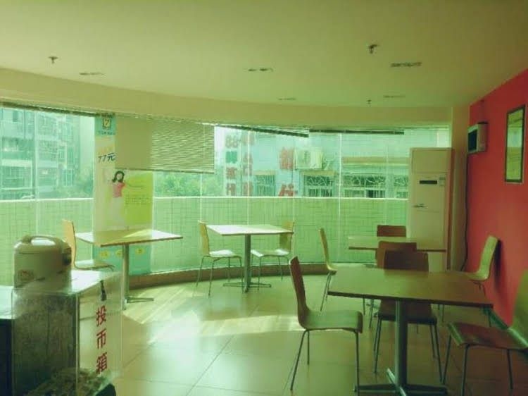 7 Days Inn Zhongshan Tanzhou Town Market Centre Branch0