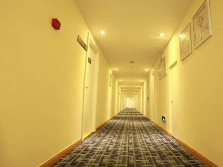 7 Days Inn Yantai University Branch 7 Days Inn Yantai University Branch