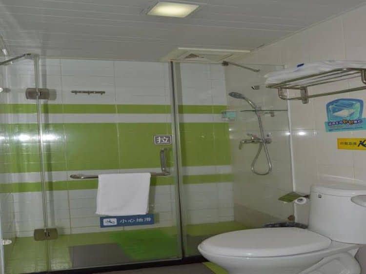 7 Days Inn Meizhou Binfang Avenue Branch 7 Days Inn Meizhou Binfang Avenue Branch