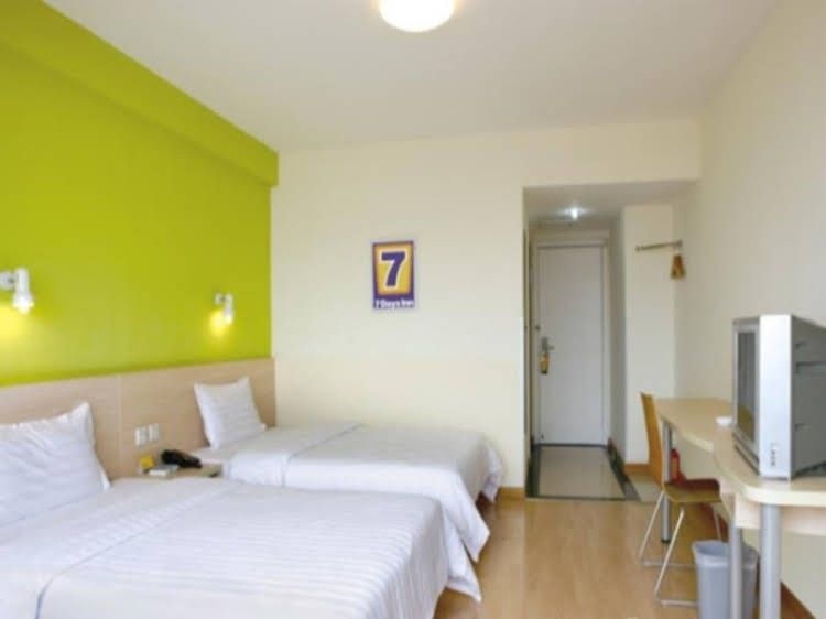 7 Days Inn Guangzhou Panyu Zhongcun Nanzhan Branch3